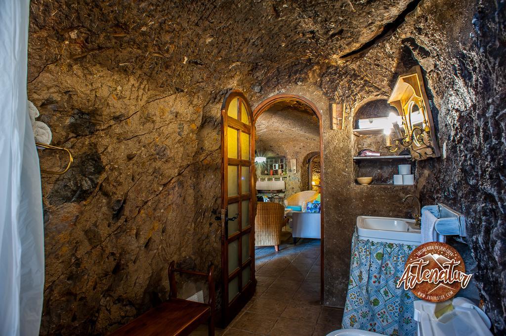Hostal Casa Cueva El Mimo Artenara Exterior foto